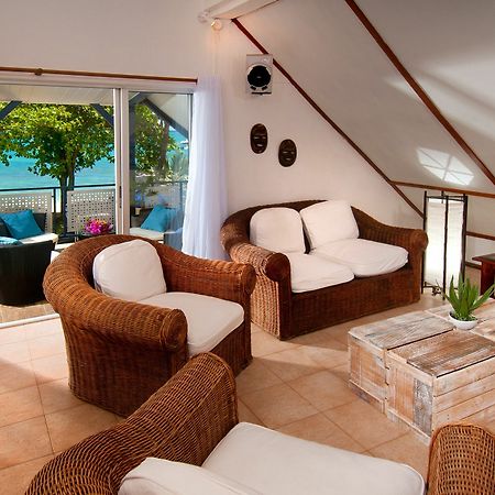 R Beach Club تراوْ أوكس بيتْشيز المظهر الخارجي الصورة